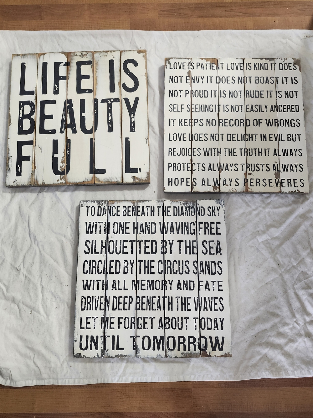 White Rustic Text Wall Plaque - Inspirational Quote